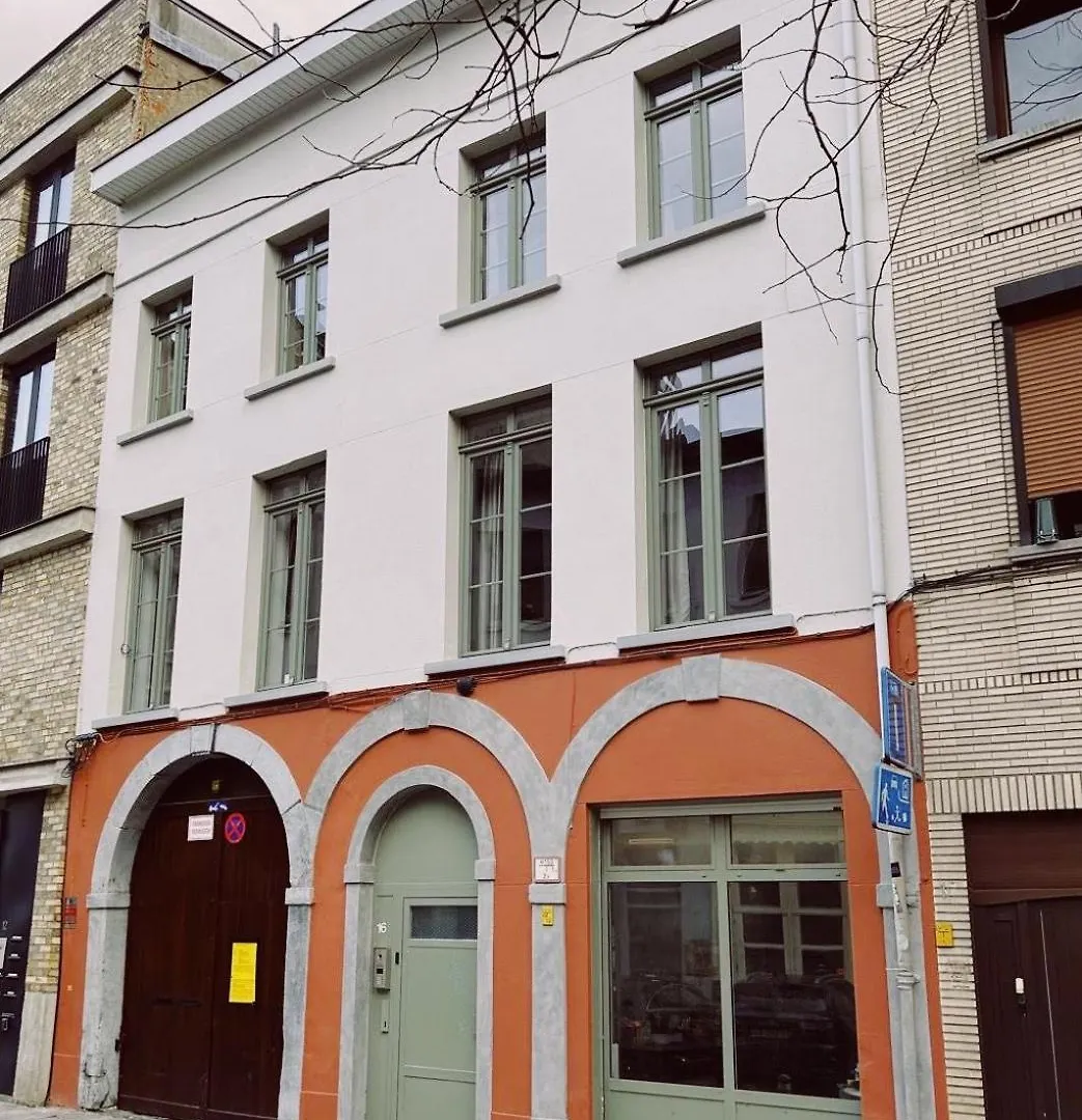 Apartment In The House Of The Harbor Captain Anvers