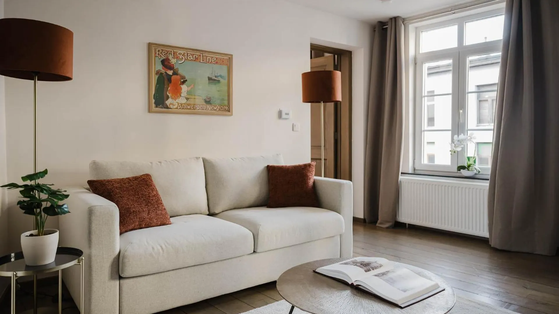 Apartment In The House Of The Harbor Captain Anvers Belgique